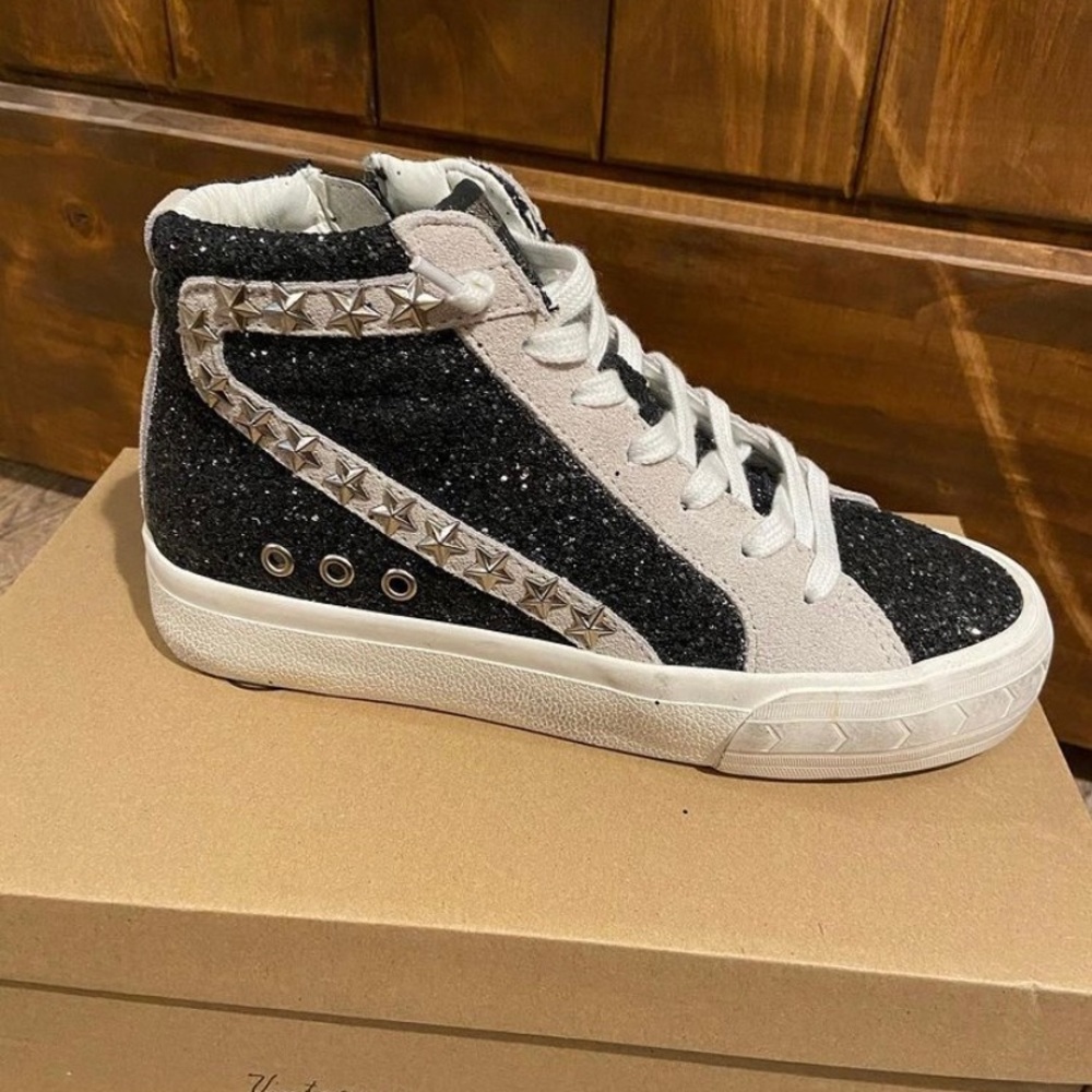 Vintage Havana Sneakers